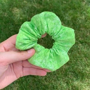 Bright Lime Scrunchie 💚